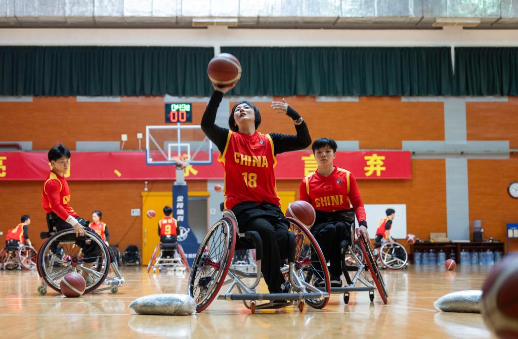 残奥会齐勇凯_齐迹举重_残奥会举重冠军齐勇