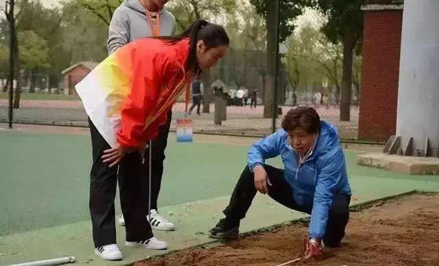 跳高冠军2021_北体男子跳高冠军_北京跳高运动员
