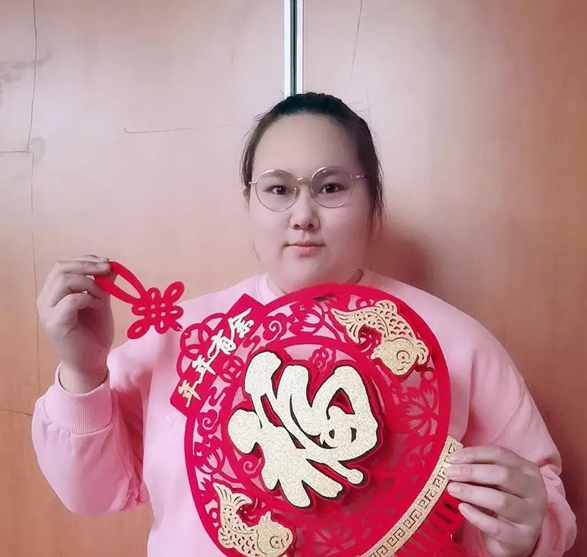 举重冠军过头蹲怎么练_举重蹲举_举重下蹲