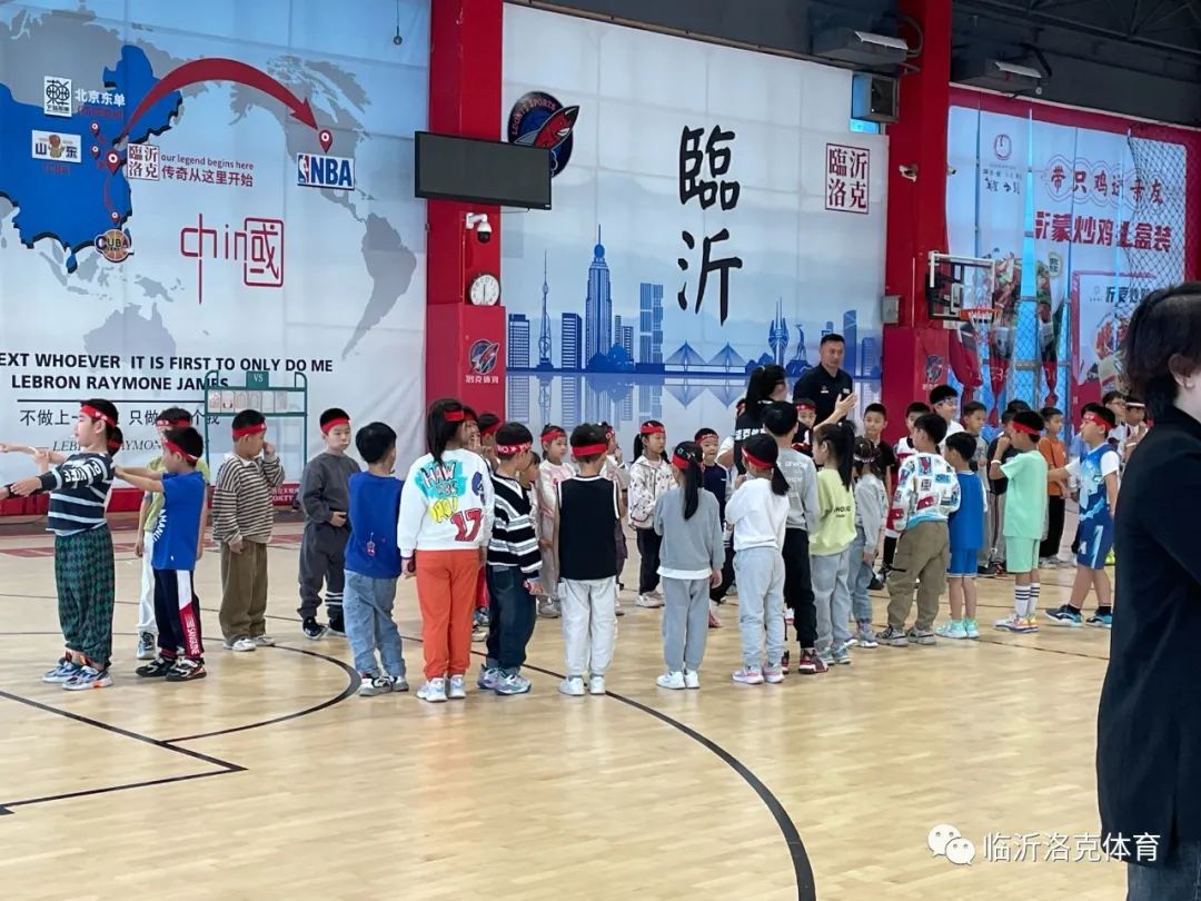 篮球新手怎么练_篮球初学者如何训练_新手如何零基础练篮球技巧
