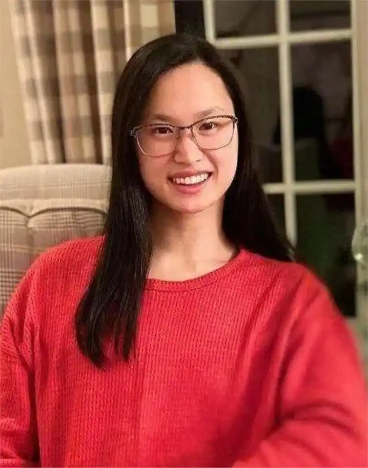 加拿大游泳冠军是华裔吗_游泳加拿大奥运冠军有哪些_加拿大游泳奥运冠军