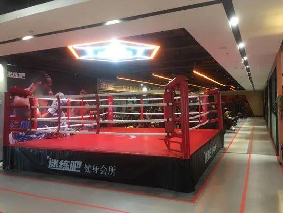 室内减肥运动视频_房间减肥运动_冬日健身房减肥运动