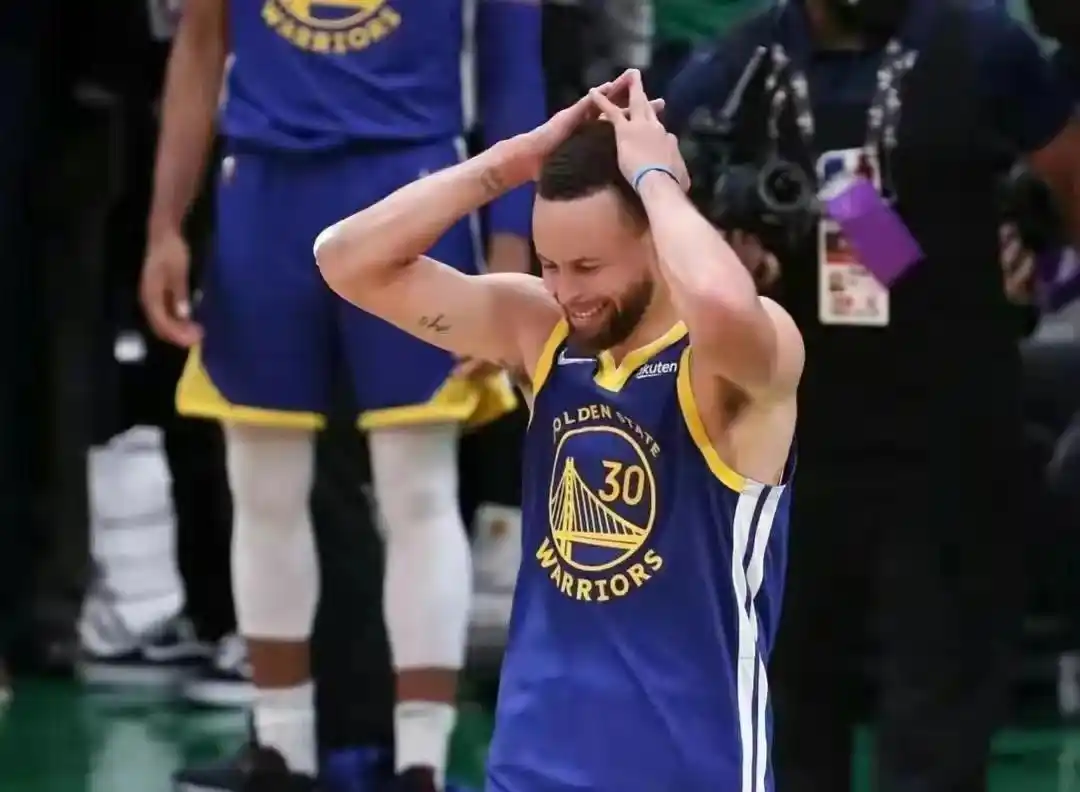 NBA篮球历史分卫排名_篮球各位置历史前十_nba篮球历史排行榜